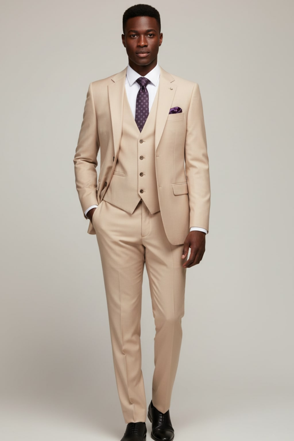 Stylish men's three-piece suit: jacket, vest, trousers. Perfect for weddings, galas, and formal business attire.