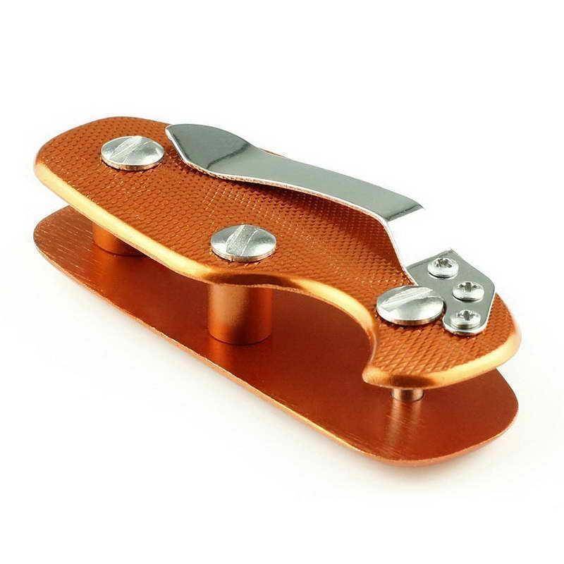 EDC aluminum key organizer, minimalist design, easy to use, ideal for streamlining your keys.