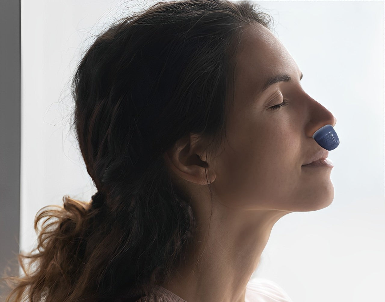 "Compatta Mini Macchina Micro CPAP portatile verde chiaro per apnea e russamento, con terminali in silicone morbido per comfo