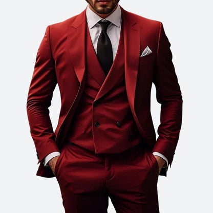 "Completo uomo 3 pezzi elegante in vari colori, giacca, gilet e pantaloni, vista frontale, stile classico e moderno."