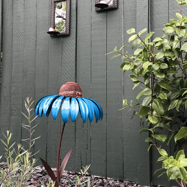 Unique coneflower bird feeder, perfect for garden & yard art, attracts wild birds & provides a charming birdwatching spot.