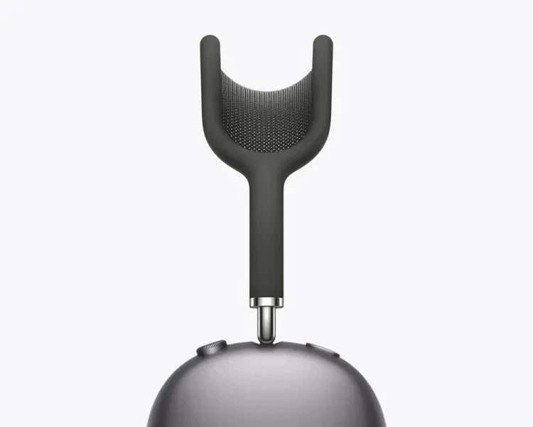 "Cuffie over-ear wireless nere, cuscinetti morbidi, tecnologia di cancellazione rumore per ascolto senza distrazioni."