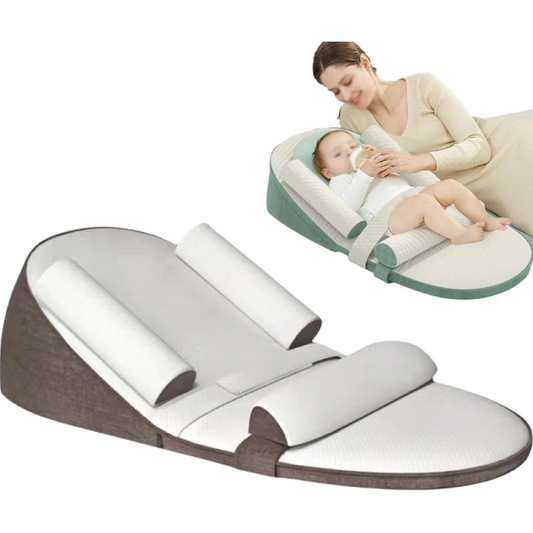 "Cuscino laterale antiriflusso neonato, bianco, con inclinazione per favorire il sonno sicuro e ridurre il reflusso."