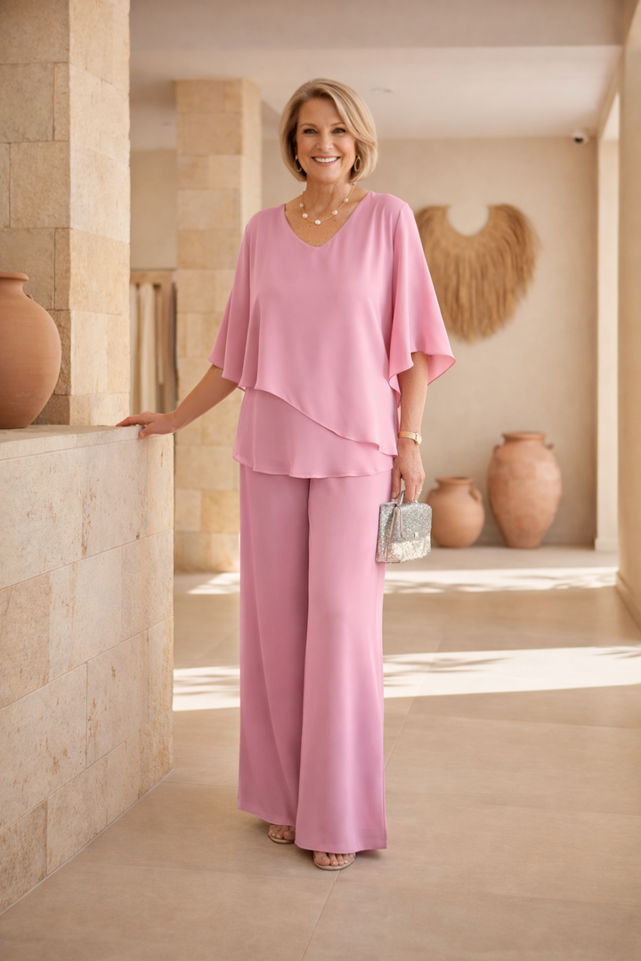 Women's effortless wide leg pant set. Comfortable and stylish two-piece clothing for an elegant, versatile look.