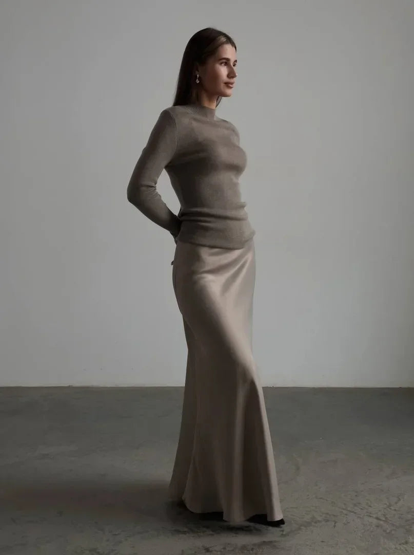 Glamorous women's high waist fishtail maxi skirt, ideal for evening wear & formal occasions.