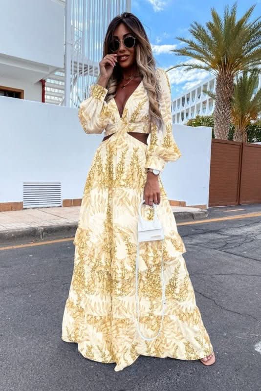 Comfortable women's long maxi dress with a flowy design, offering effortless style for any casual occasion.
