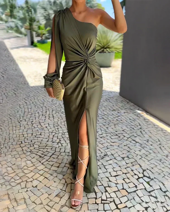 Elegant women's green pleated midi dress, perfect for evening parties, formal events & special occasions.