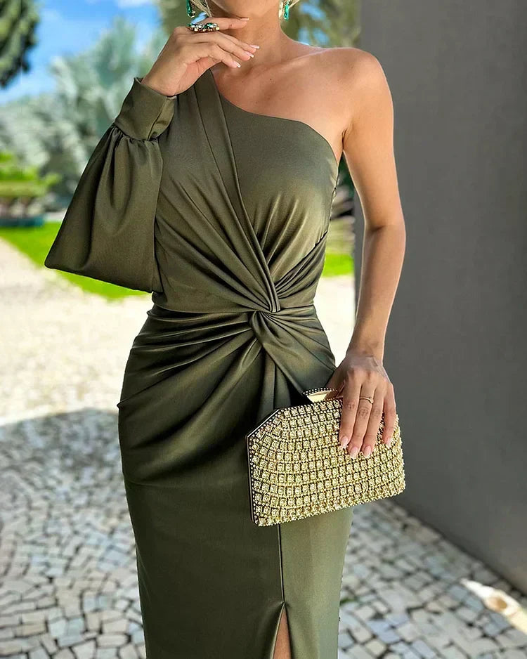 Versatile green pleated midi dress for women, offering stylish elegance for evening wear & various occasions.
