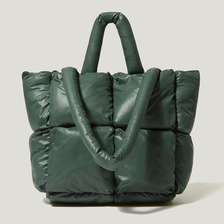 Elegant women's luxury shoulder bag made of nylon, perfect for everyday use. Versatile handbag.
