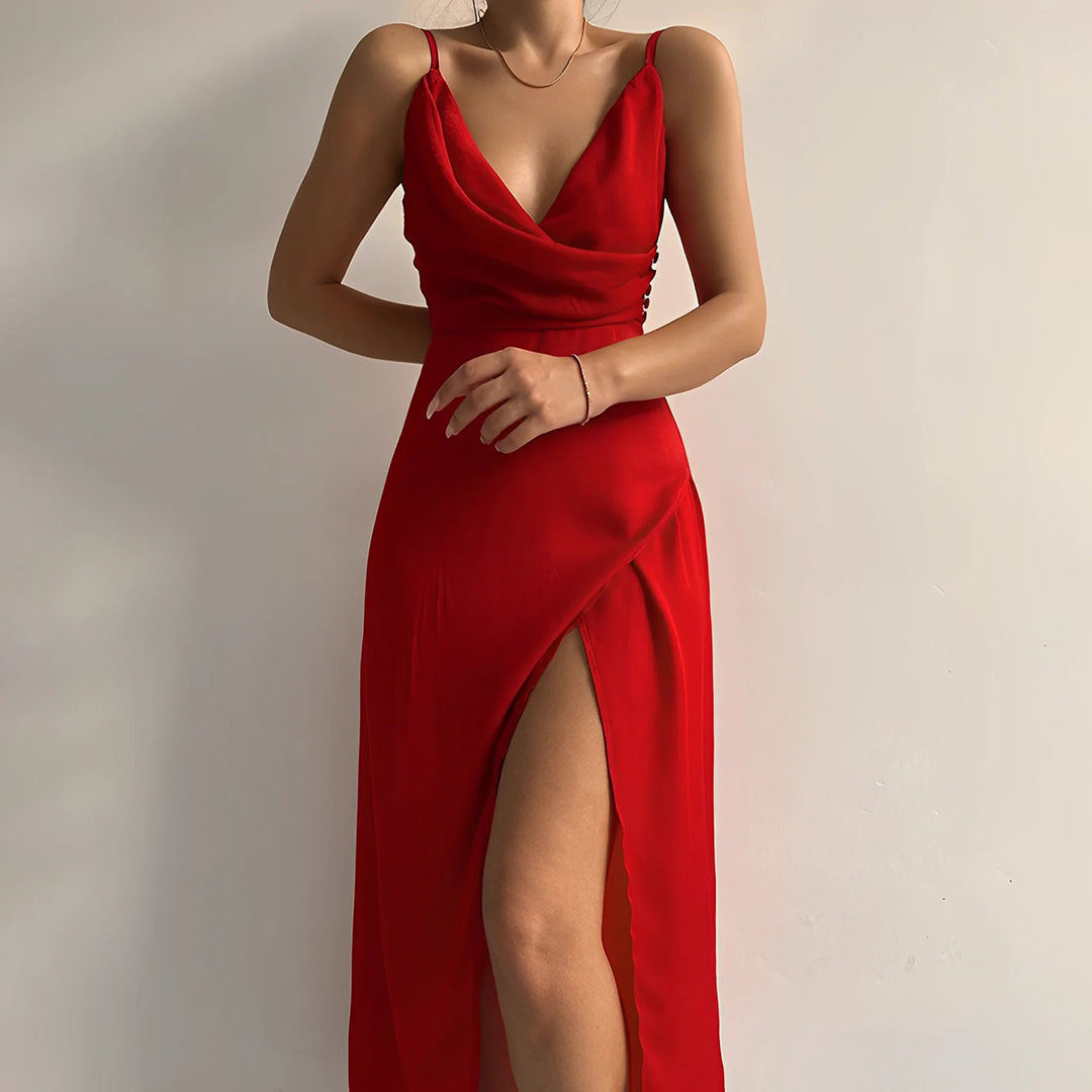 Chic summer maxi dress for women. Comfortable & stylish for beach or vacation.
