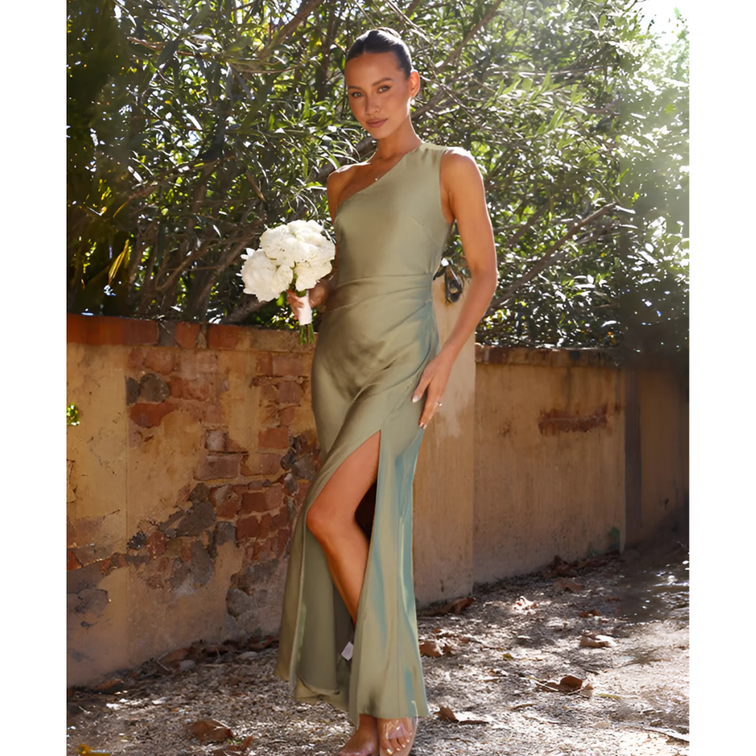 Fashionable women's green maxi dress featuring a one-shoulder design & elegant side slit for evening events.