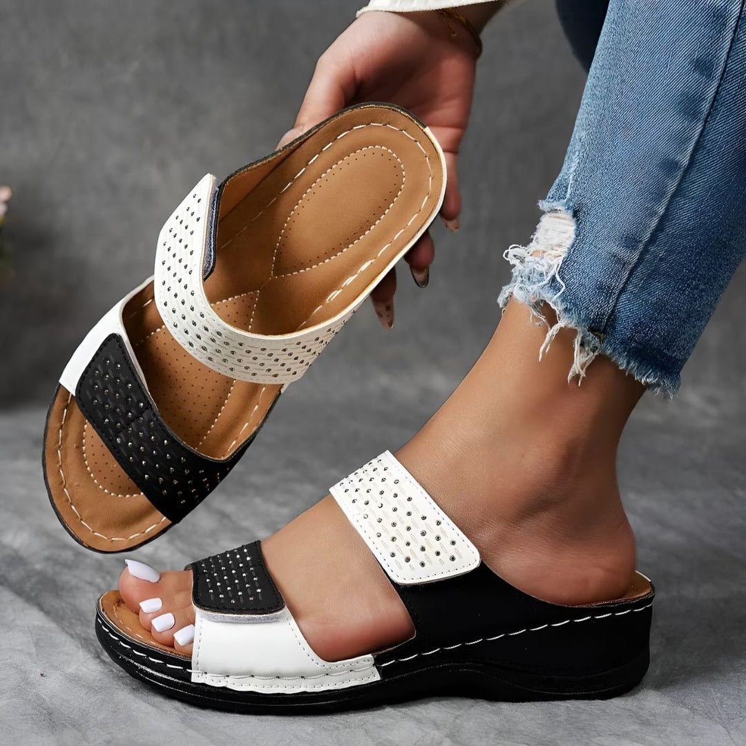 Chic women's comfort sandals, orthopedic design for stylish daily wear & support.