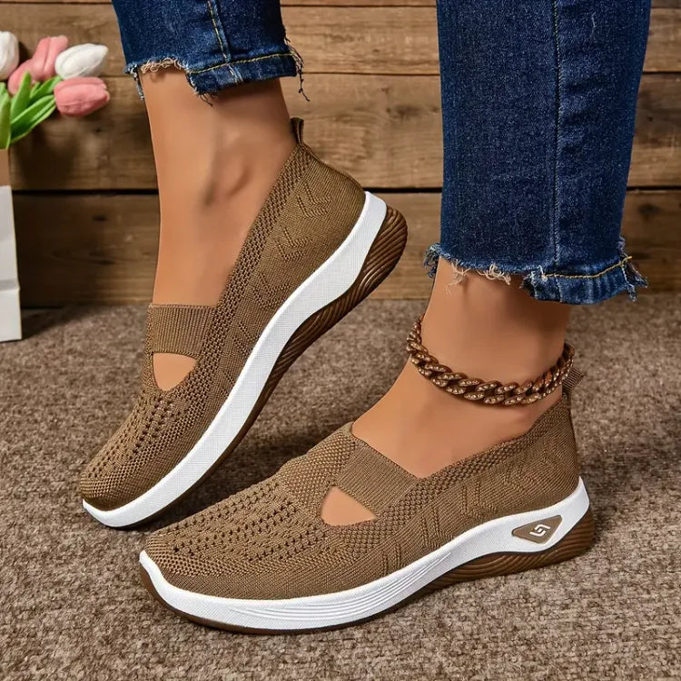 "Eleganti scarpe ortopediche donna con design raffinato, suola ammortizzata e chiusura regolabile per comfort tutto il giorno