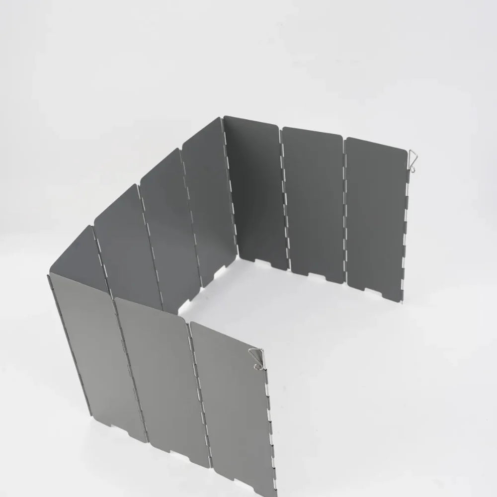 Camping stove, compact and robust, an essential item for reliable outdoor cooking.