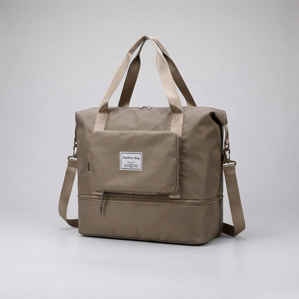 Durable and lightweight travel duffel, folds for compact storage. Expandable for all your essentials.