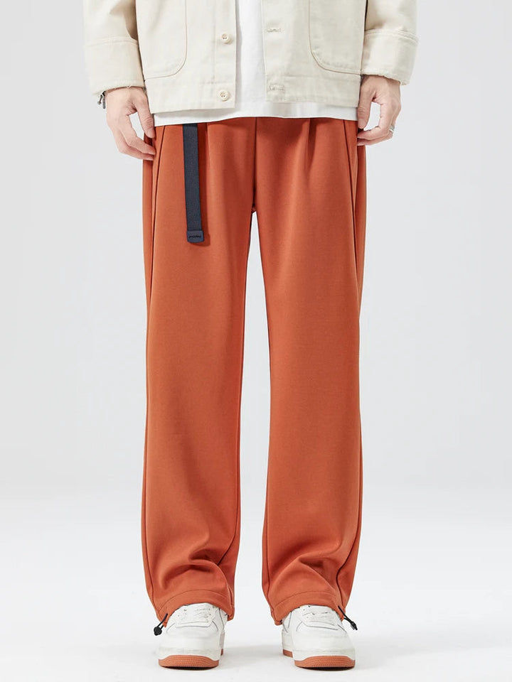 Men's wide-leg casual pants in a versatile relaxed fit, perfect for everyday stylish wear.