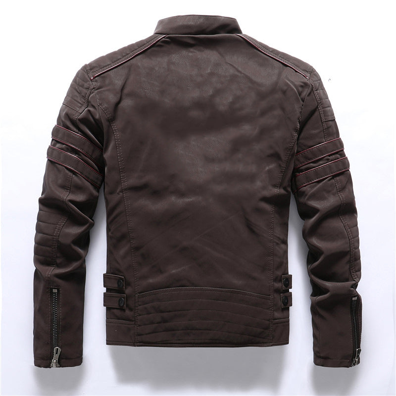 Giacca da uomo elegante, tessuto resistente, silhouette sartoriale, colore scuro, ideale per outfit casual e formali.