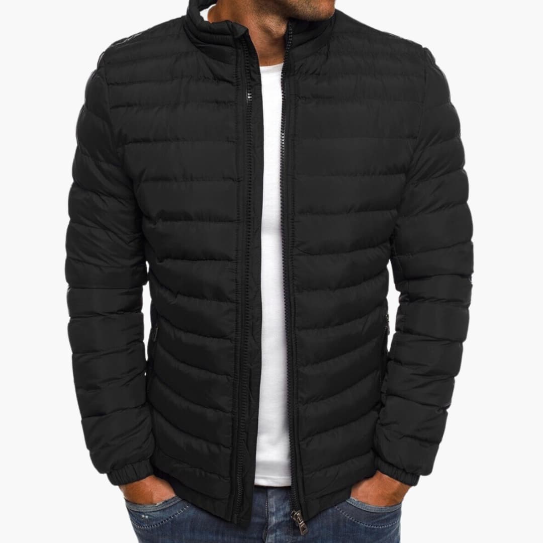 "Giacca estiva leggera uomo elegante, design moderno, vari colori, tessuto leggero e traspirante per il massimo comfort."
