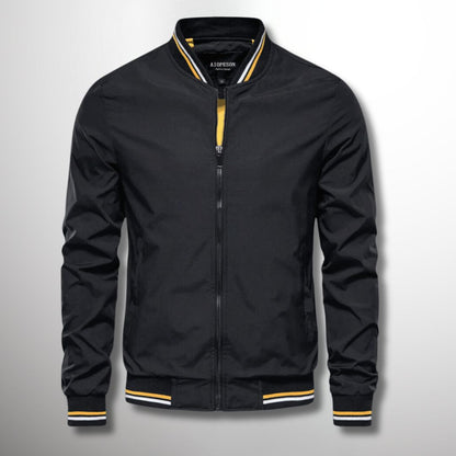 "Giacca leggera uomo idrorepellente blu con zip e tasche, ideale per stagioni di transizione, stile elegante e comfort"