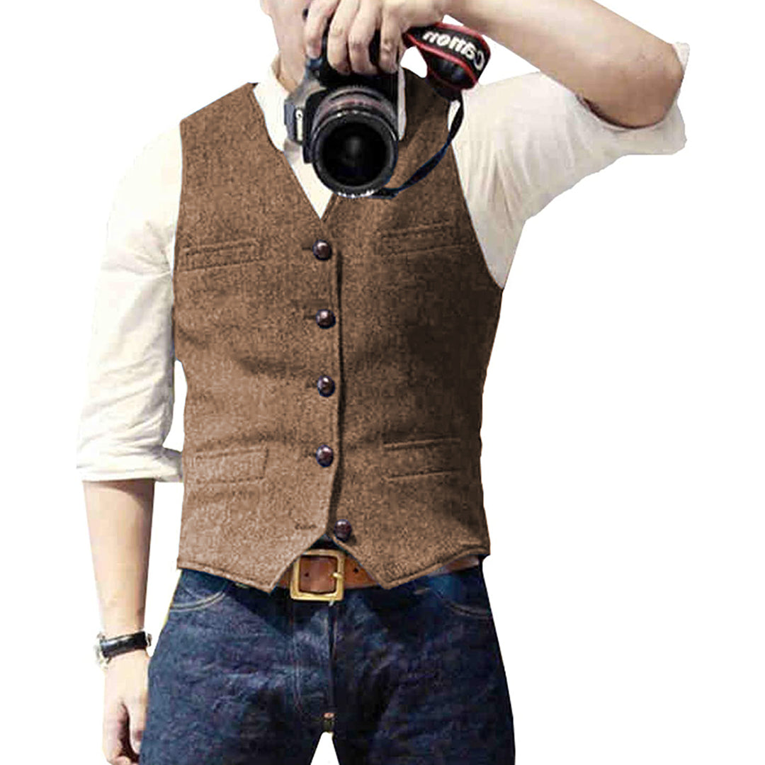 "Gilet elegante uomo con vestibilità sartoriale, disponibile in vari colori, perfetto per eventi formali e casual."