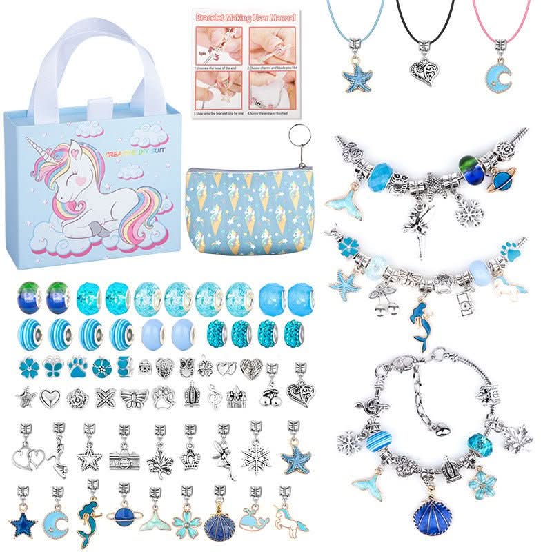 Sparkling charm kit for girls' bracelet making. A perfect activity to enhance creativity.