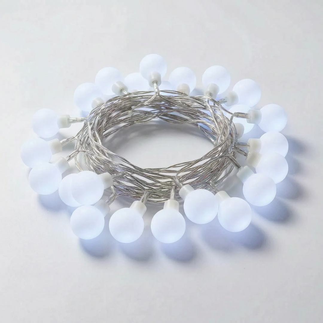 Versatile LED globe fairy lights for enchanting indoor/outdoor decor. Battery & USB powered for convenience.