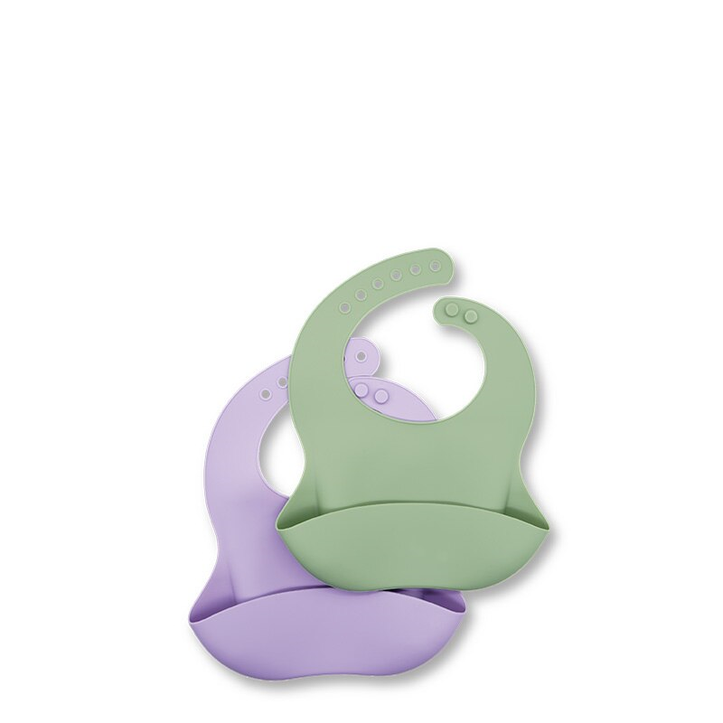 Kids' waterproof soft silicone baby bib with a cute animal print, perfect for messy mealtime and feeding.