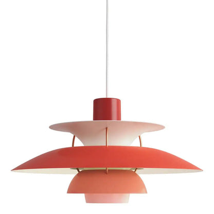 "Lampada a sospensione multicolore elegante con design versatile e finitura in ferro, ideale per illuminazione moderna."