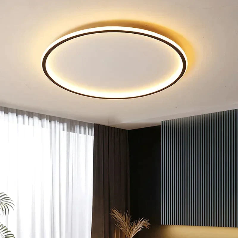 Lampada da soffitto LED moderna, rotonda, design scandinavo, illumina uniformemente senza riflessi, perfetta per interni.
