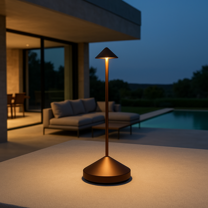 "Lampada da tavolo LED MINA moderna in alluminio e policarbonato, 2700K, luce calda, classe A+, 185 lm, compatibile interni/e