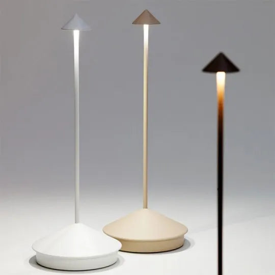 "Lampada da tavolo LED MINA moderna in alluminio e policarbonato, 2700K, luce calda, classe A+, 185 lm, compatibile interni/e