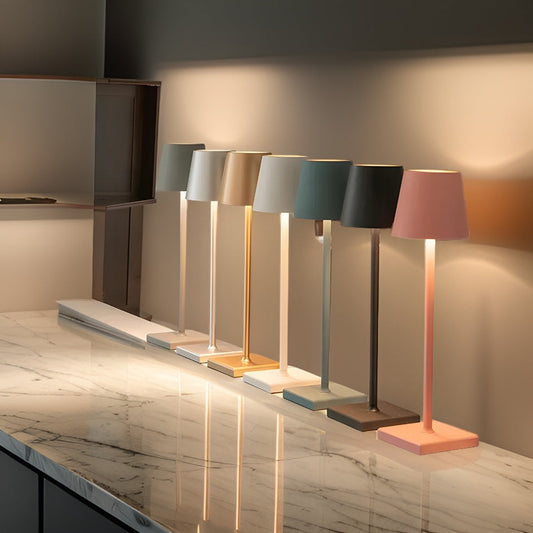 "Lampada da tavolo OSAKA senza fili, elegante, moderna, con luce LED, adatta per qualsiasi ambiente, disponibile in vari colo