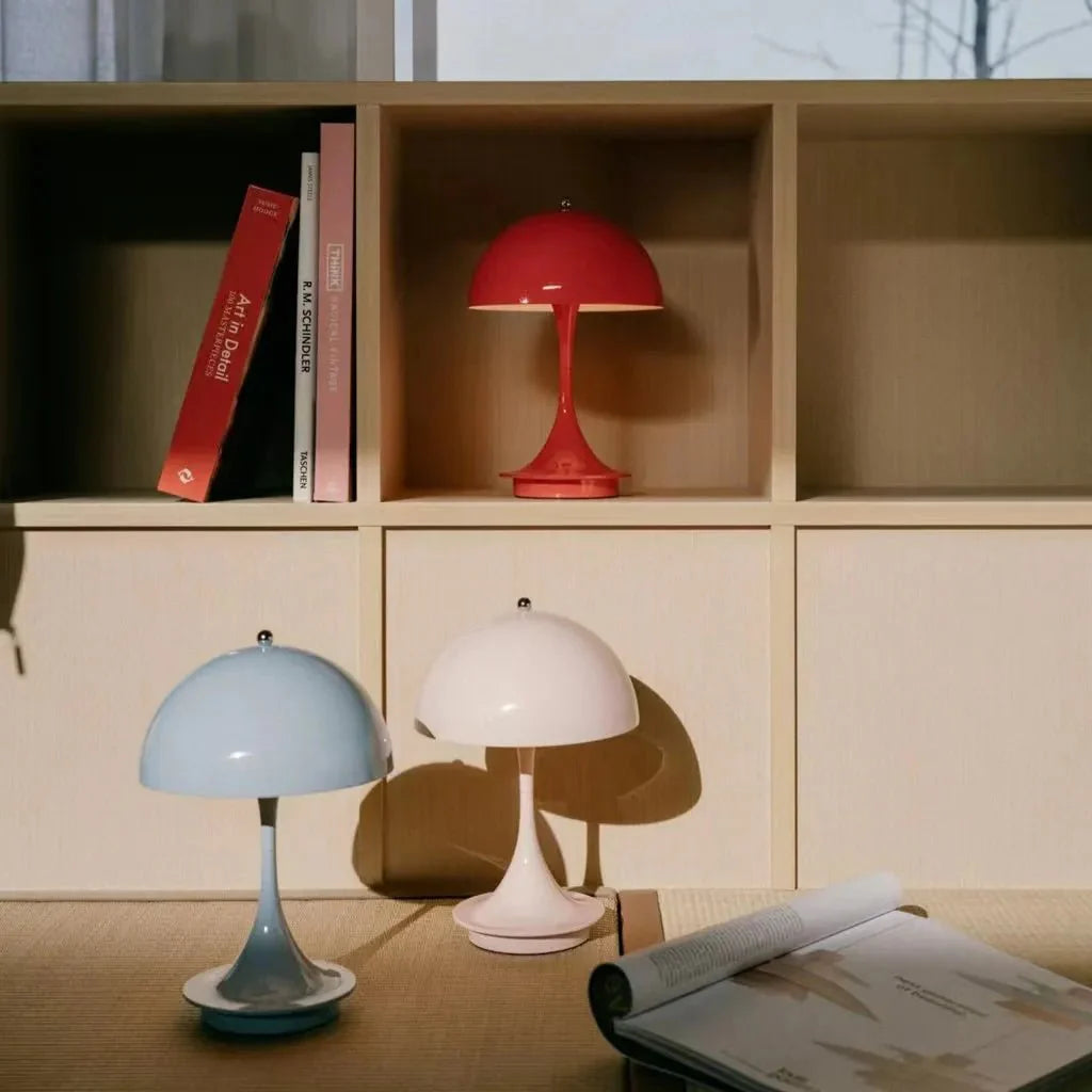 "Lampada da tavolo ricaricabile OPALIS senza fili, design elegante in alluminio, luce LED bianco caldo, versatile e portatile