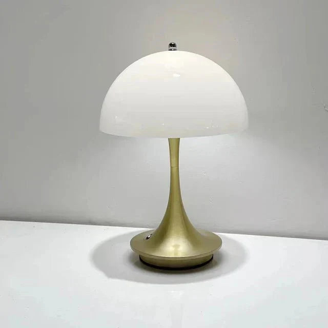 "Lampada da tavolo ricaricabile OPALIS senza fili, design elegante in alluminio, luce LED bianco caldo, versatile e portatile
