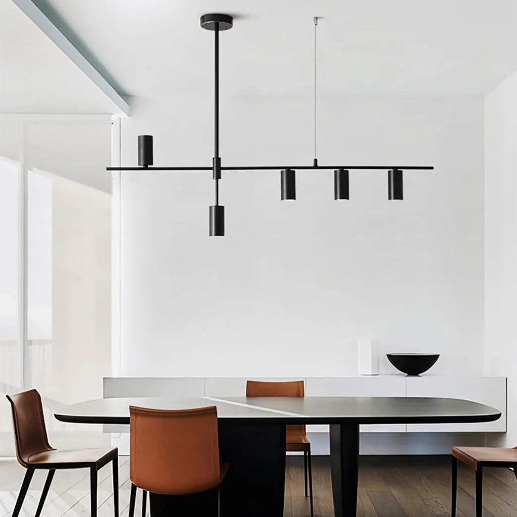 Lampadario sospeso moderno da soffitto con cilindri slanciati e design fluttuante in alluminio, ideale per interni eleganti.