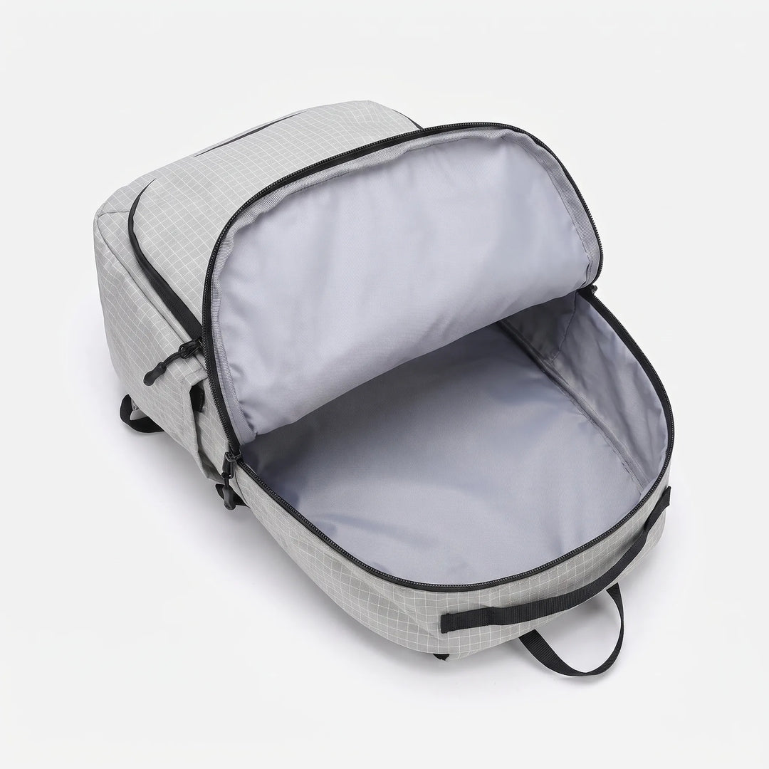 Durable lightweight hiking pack, a unisex hydration backpack for all outdoor adventures & camping.