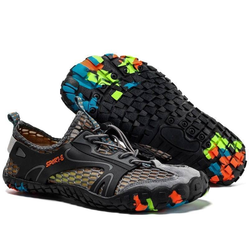 Stylish men's outdoor boots, designed for comfort and superior traction on trails