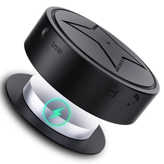"Localizzatore GPS magnetico compatto per veicoli con design elegante e capacità di tracciamento in tempo reale."