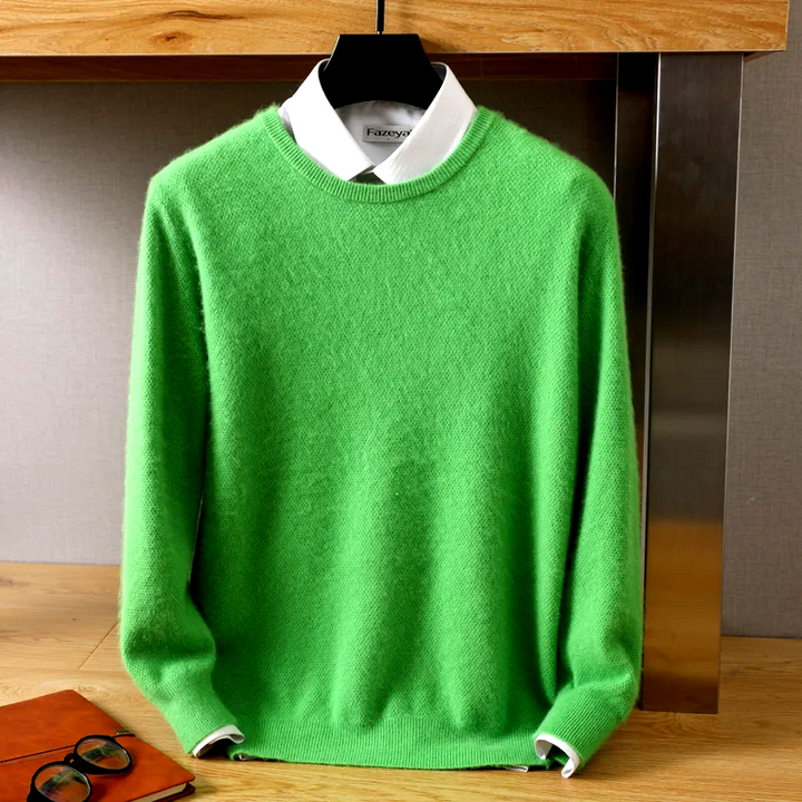 Elegant long-sleeve women's pullover sweater in a soft knit, ideal for versatile casual chic outfits.