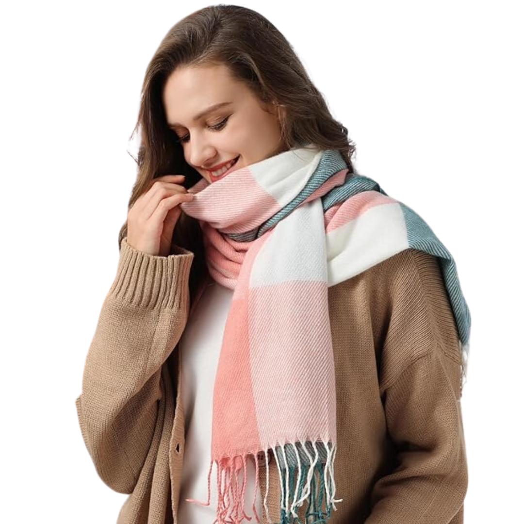 Elegant Women's Plaid Cashmere Scarf. Soft, warm luxury winter accessory, perfect for fashion.