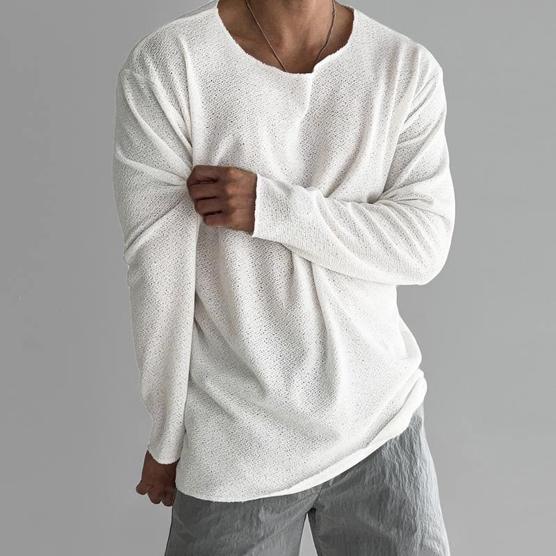 "Maglietta uomo sottile e traspirante, design minimalista, in vari colori, ideale per comfort quotidiano senza costrizioni."