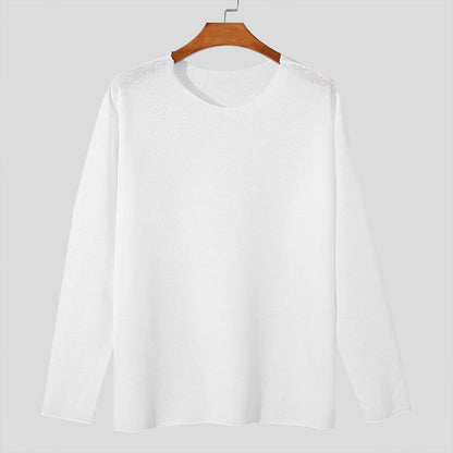 "Maglietta uomo sottile e traspirante, design minimalista, in vari colori, ideale per comfort quotidiano senza costrizioni."