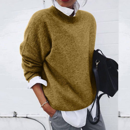 "Maglione donna cashmere morbido elegante, colore neutro, design classico con dettagli moderni, perfetto per ogni occasione."