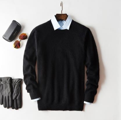 "Maglione uomo cashmere elegante beige, morbido e caldo, perfetto per look sofisticati e casual."