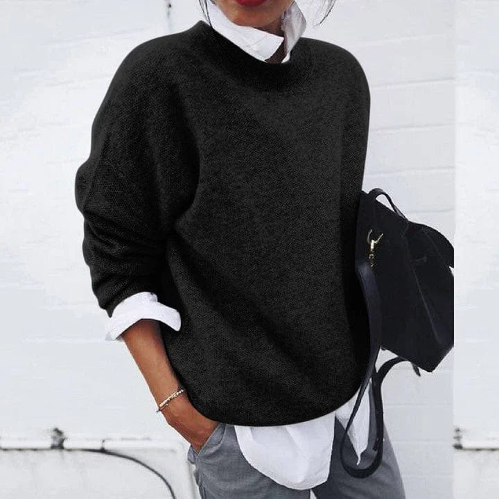 "Maglione uomo in cashmere rosa morbido, vestibilità rilassata, elegante per l'inverno, dettagli fini e maniche lunghe."
