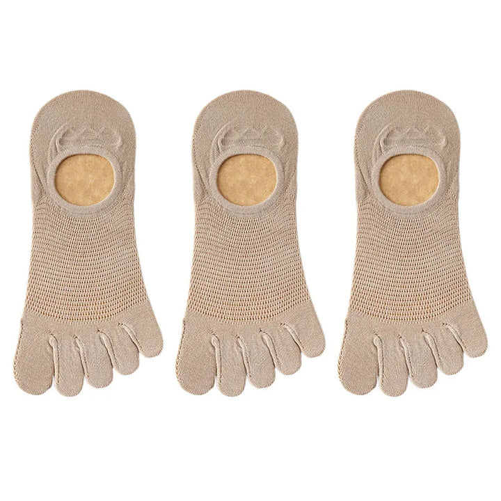 Soft, invisible men's no-show toe socks with individual toe slots, designed for maximum comfort & fit.