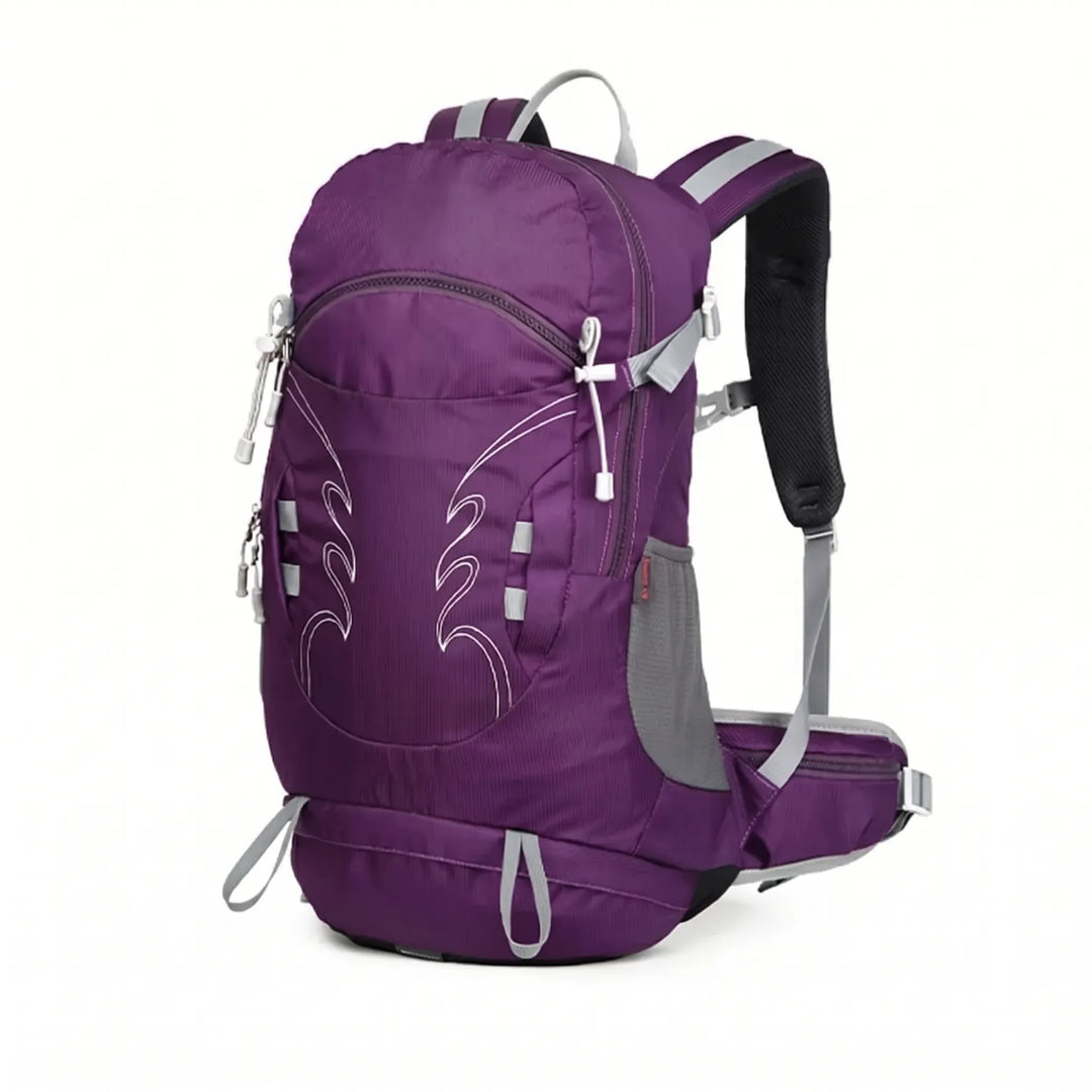 Breathable back panel on 30L men's hiking backpack, ideal for comfortable outdoor adventures.