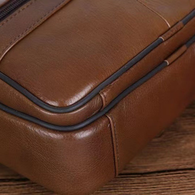 Sleek men's crossbody bag, a modern daily carry solution. Adjustable strap for perfect fit and comfort.