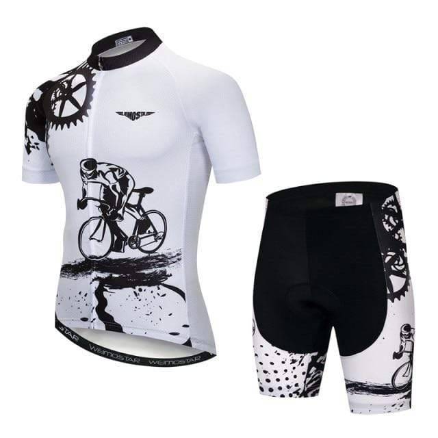Back view of Men's Aero Pro Cycling Jersey with three pockets, ideal for bike clothing