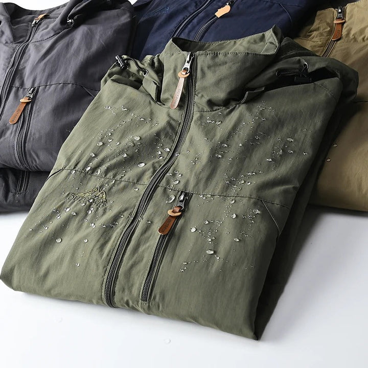 Stylish men's lightweight outdoor jacket, water-resistant, perfect for everyday alpine adventures.